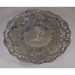 Chinese sterling silver footed bowl with pierced floral and foliage decoration, marked STERLING to