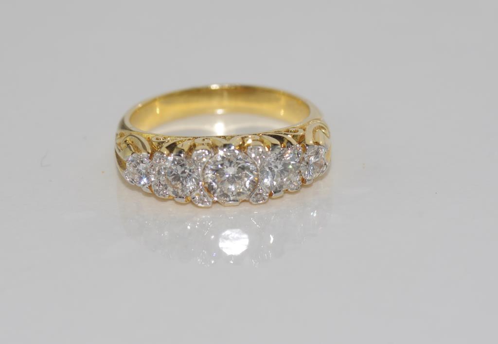 18ct yellow gold antique style diamond ring set with centre diamond 0.39ct, total diamonds=1.00ct