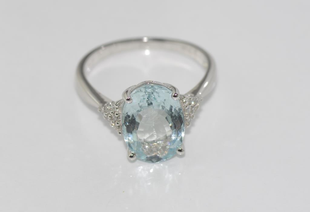 18ct white gold, oval aquamarine and diamond ring aquamarine = 3.82ct, 12 diamonds=0.13ct, weight; - Image 2 of 2