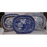 Three blue & white Willow pattern platters