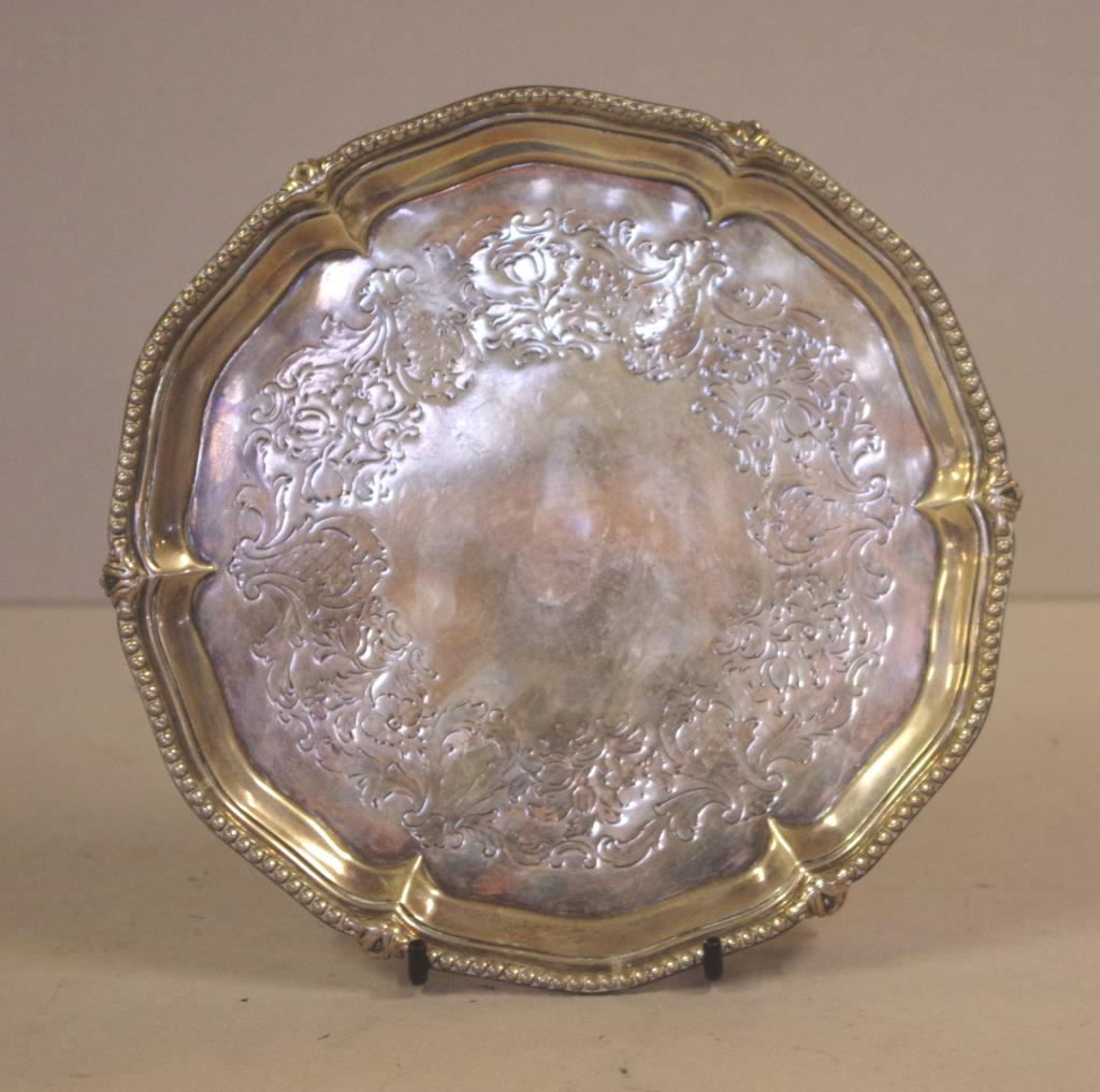 Early Victorian sterling silver waiter / salver - Image 2 of 5