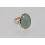 14ct yellow gold and jade ring