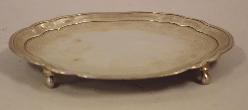 George III sterling silver card tray - Image 3 of 5