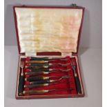 Cased set of English horn handle cutlery