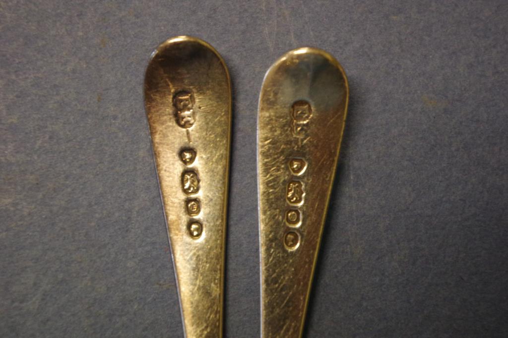 Pair of Victorian sterling silver salt spoons - Image 4 of 4