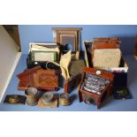 Quantity of antique & other photographic equipment