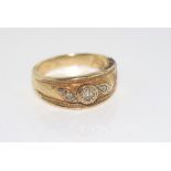 9ct yellow gold ring with illusion set diamond