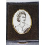 Boxed Royal Worcester QE II 1953 coronation brooch