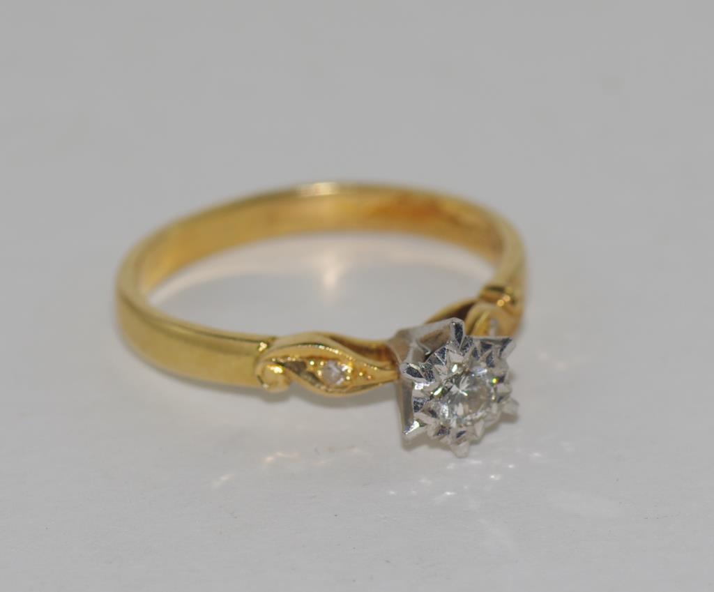 18ct yellow gold, platinum & diamond ring. - Image 2 of 2