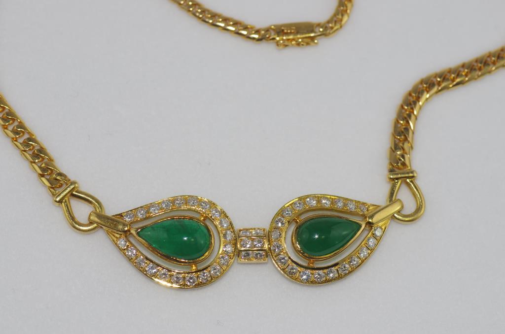 18ct gold chain with emerald & diamond pendant