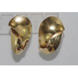 Timothy Granis (USA) gold earrings marked 14K