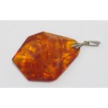 Amber pendant with sun spangles