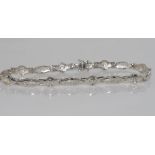 18ct white gold and diamond (8) bracelet