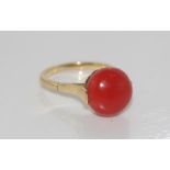 Vintage 14ct yellow gold and red coral ring