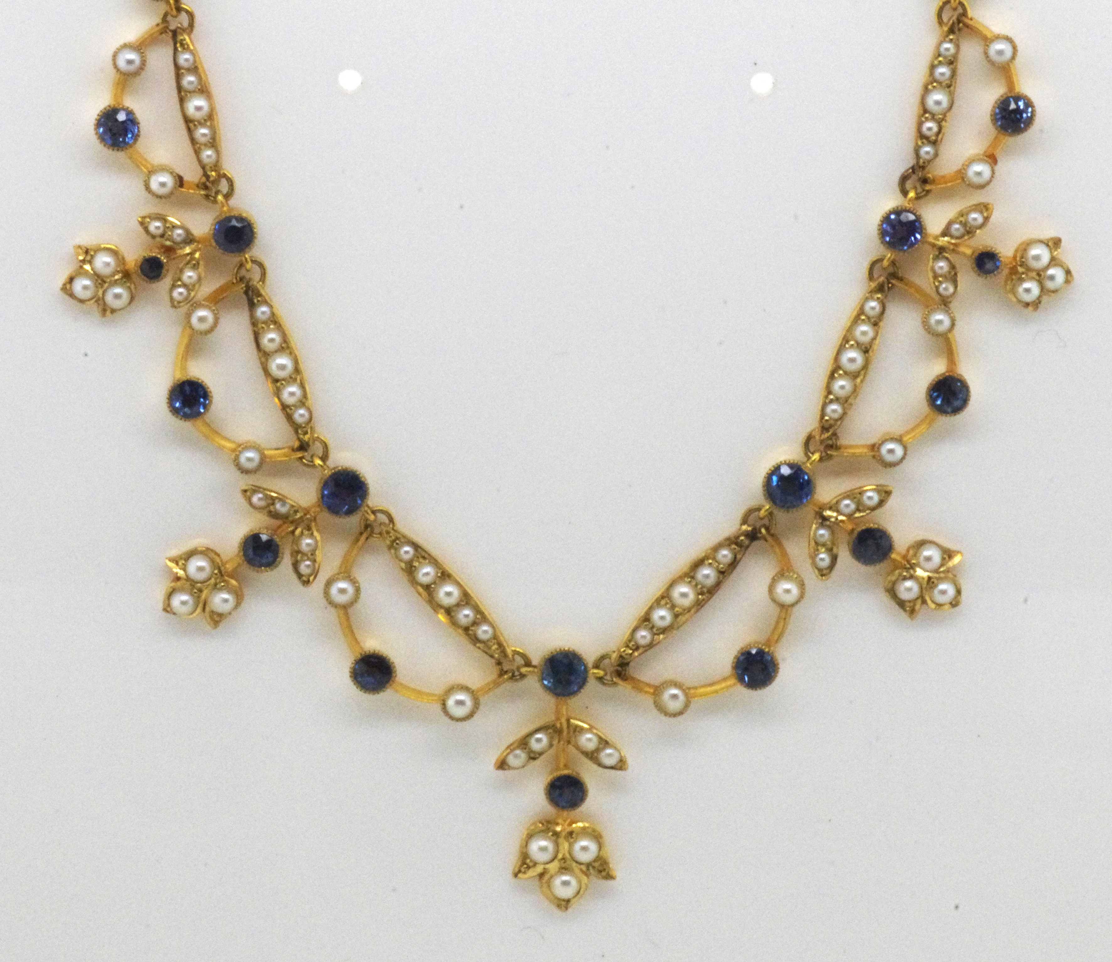 Edwardian gold, sapphire & pearl necklace - Image 4 of 5