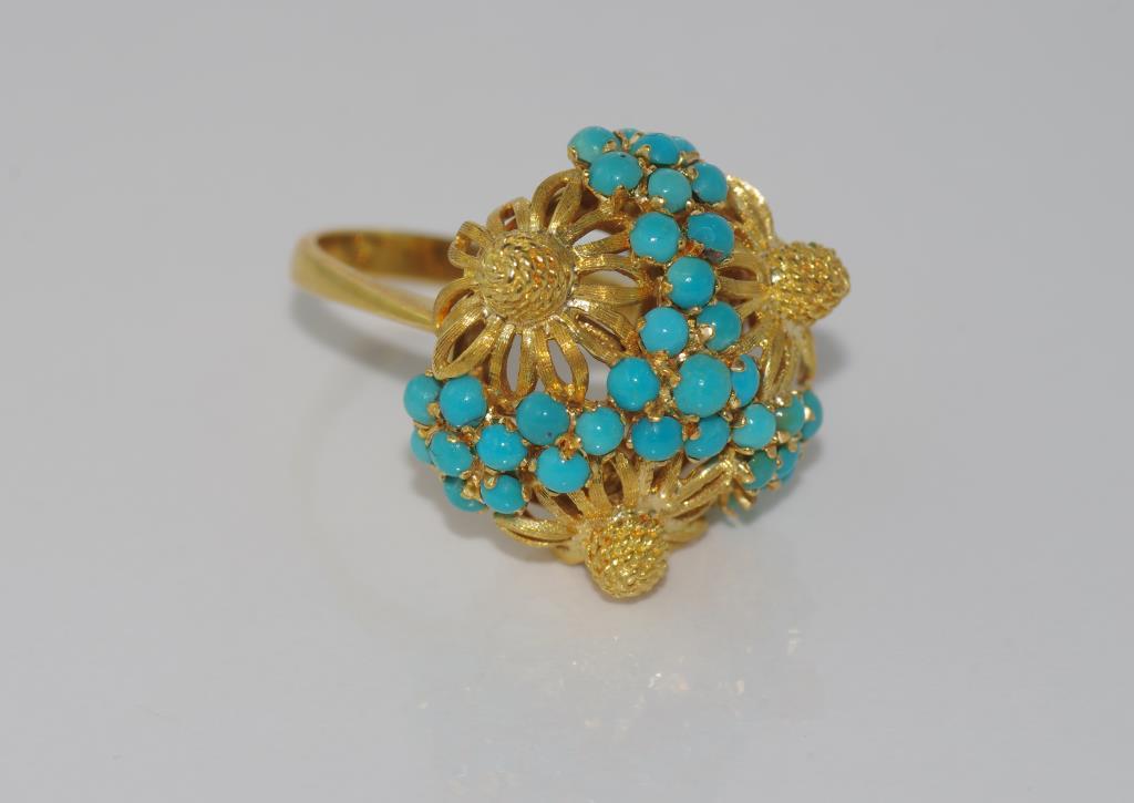Italian 18ct yellow gold & turquoise flower ring - Image 2 of 2