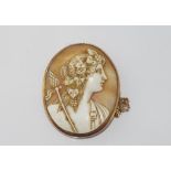 Vintage 15ct gold cameo of female figure