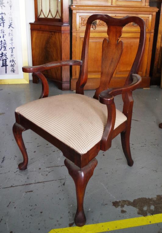 Eight matching Mahogany dining chairs - Image 2 of 3