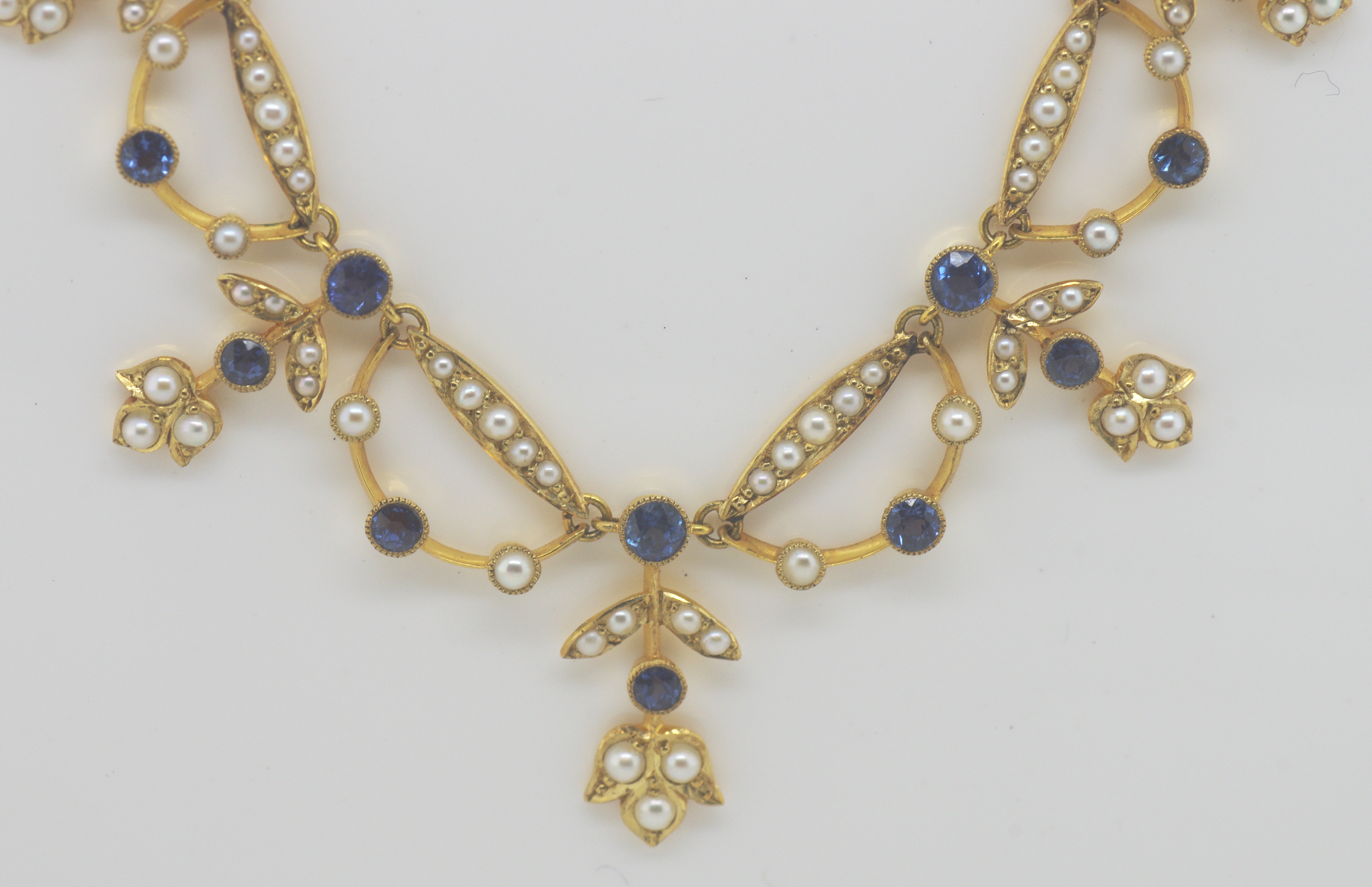 Edwardian gold, sapphire & pearl necklace - Image 5 of 5