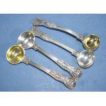 Set four Victorian sterling silver salt spoons
