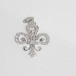 18ct white gold Fleur-de-lis pendant