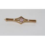 Antique hallmarked 9ct yellow gold brooch