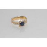 Retro 9ct yellow gold and sapphire ring