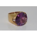 Retro 9ct yellow gold synthetic Alexandrite ring