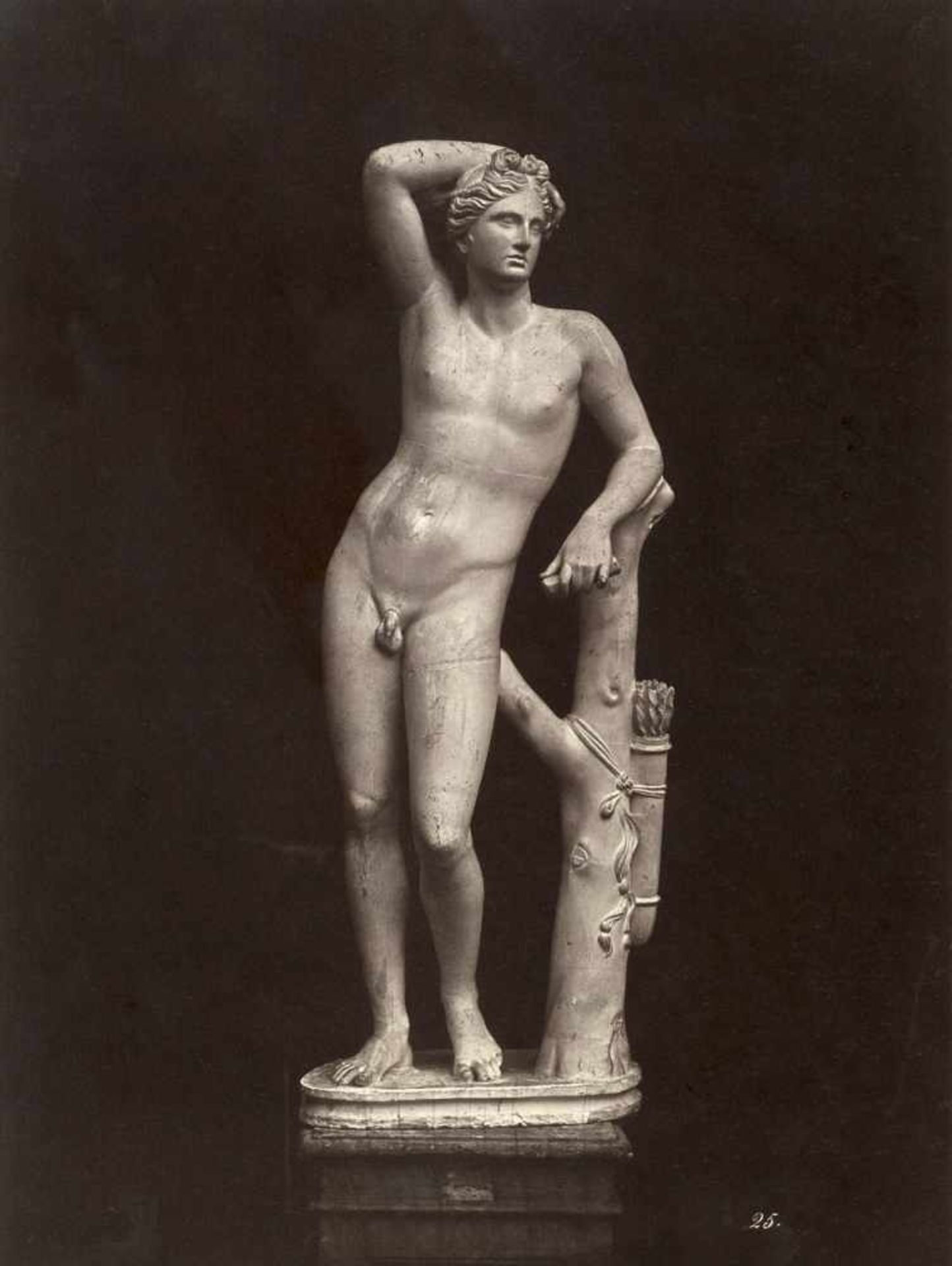 Alinari, Leopoldo: The Apollino statue The Apollino statue, Florence. Circa 1854. Large-format,