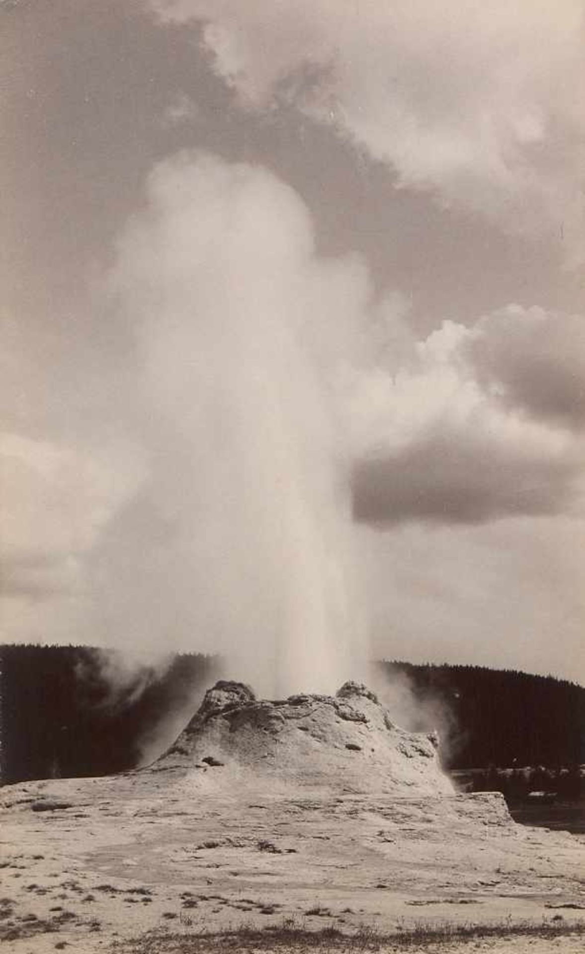 Haynes, F. Jay and Others: Landscapes of Yellowstone, Monument and Pleasant Park Landscapes of - Bild 2 aus 3