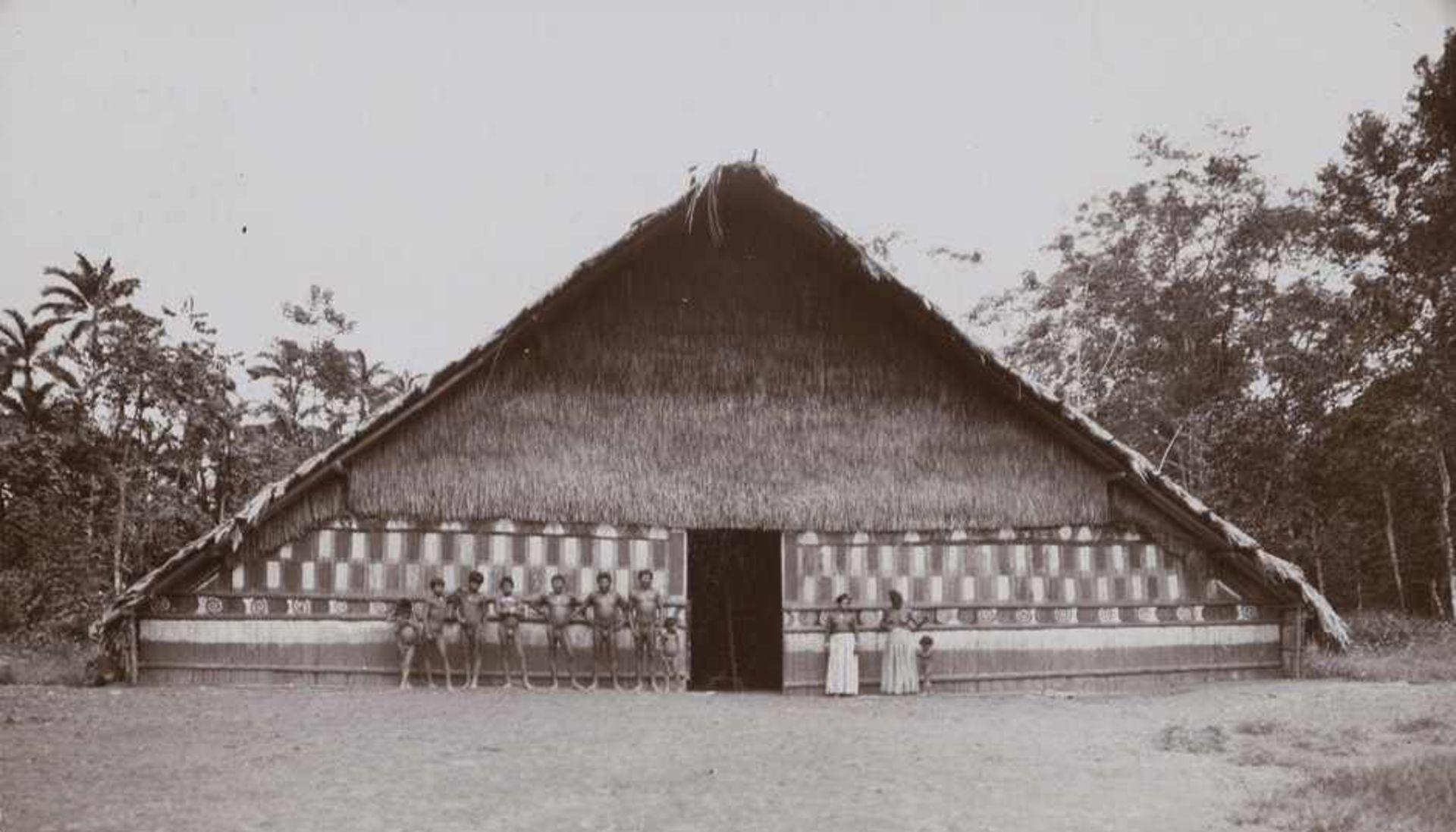 Amazonia / Koch-Grünberg Expedition: Landscapes, portraits, hunting and village scenes of the Amazon - Bild 3 aus 3