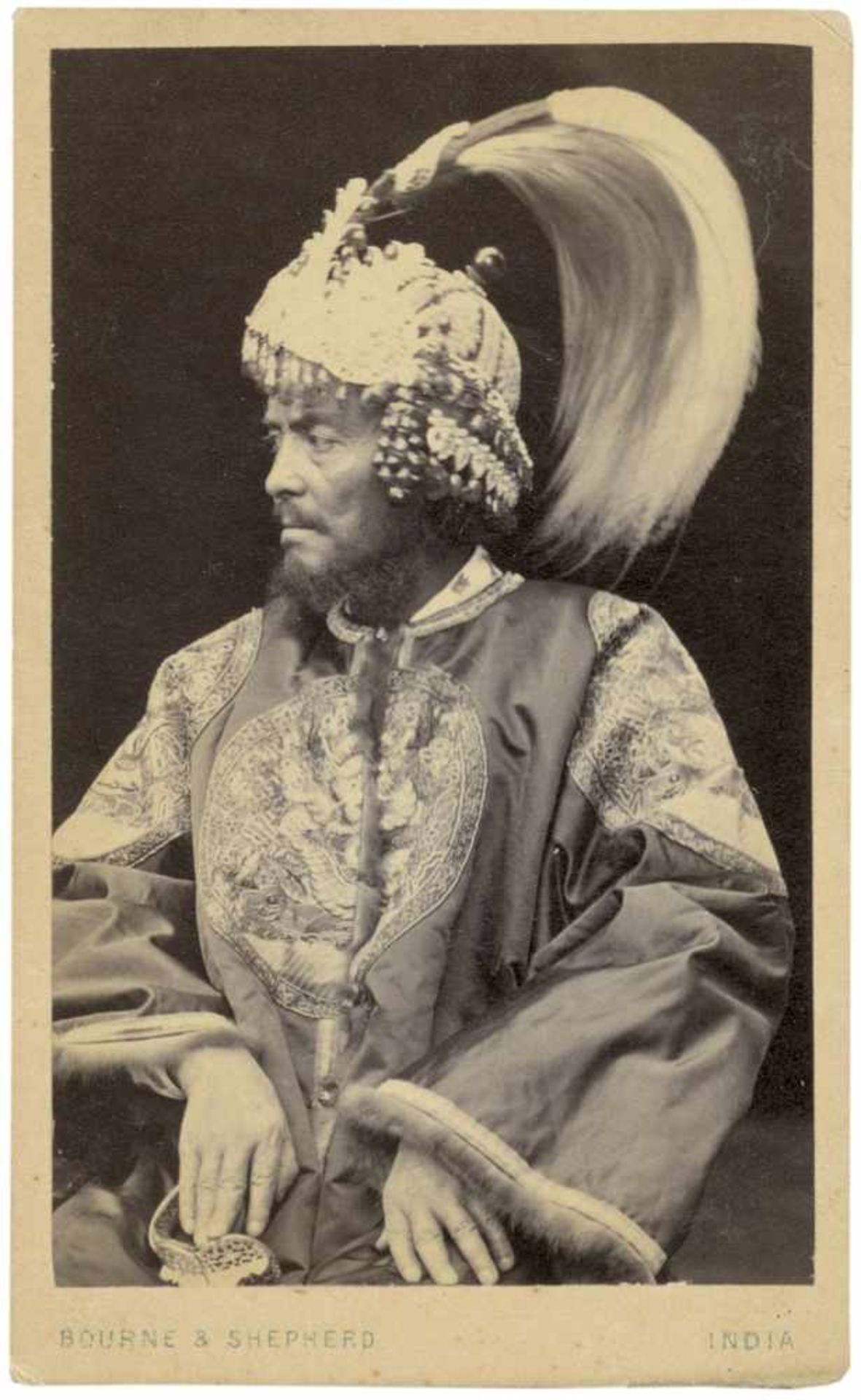 India: Portraits of Maharajas and rulers of India Photographer: Bourne & Shepherd (4), Lala Deen - Bild 3 aus 6