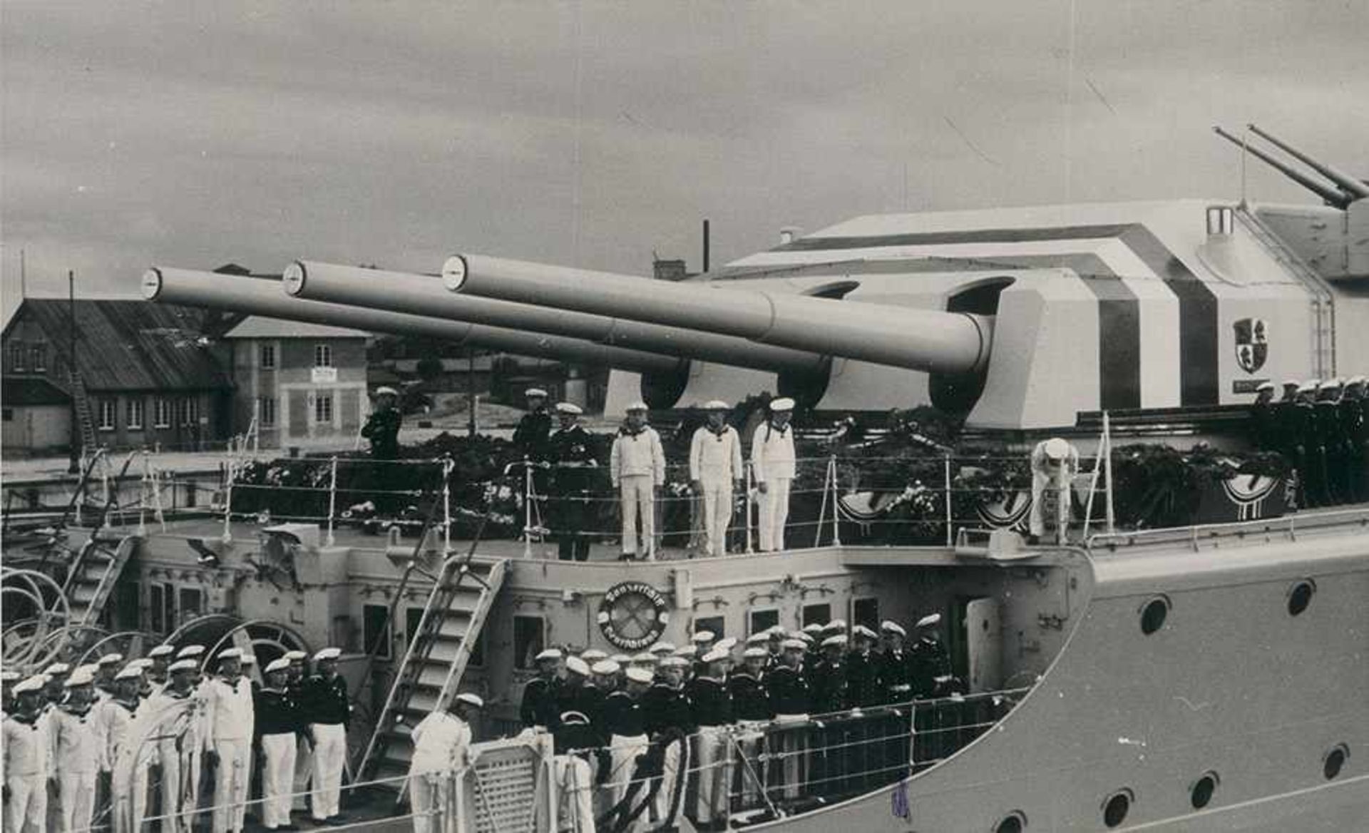 "Emden", German cruiser: Souvenir album of a sailor aboard the German cruiser Emden Souvenir album - Image 3 of 4