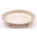 A George V silver serving dish, maker Joseph Rogers & Sons, Sheffield, 1910: of oval outline,