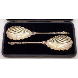 A pair of Edward VII silver spoons, maker William Hutton & Sons Ltd, London,
