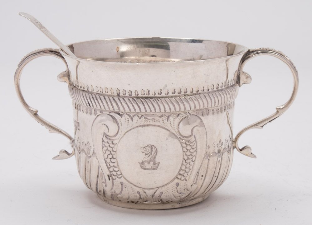 A George V silver twin-handled porringer, maker D & J Wellby Ltd, London 1910: crested,