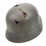 4.1.) Uniformen / Kopfbedeckungen Wehrmacht: Stahlhelm M35 - Kampfschaden.Stahlglocke,