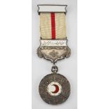 2.2.) Welt Türkei: Medaille des Roten-Halbmond, in Silber.Silber, teilweise emailliert, die