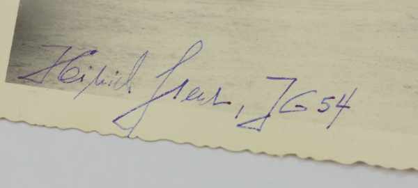 3.3.) Autographen Sterr, Heinrich.(1919-1944). Oberleutnant und Jagdflieger mit 130 bestätigten - Image 2 of 3