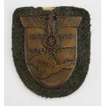 1.2.) Deutsches Reich (1933-45) Krim Schild.Bronziert, auf Stoffunterlage, vier Splinte, mit