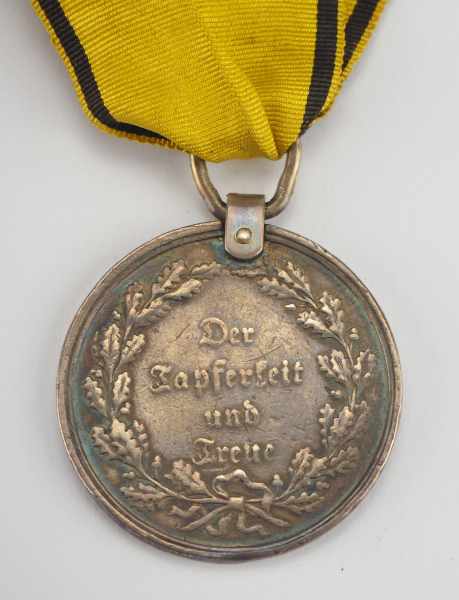 1.1.) Kaiserreich (bis 1933) Württemberg: Militärverdienstmedaille (1806-1818), in Silber.Silber, - Image 2 of 2