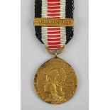 1.1.) Kaiserreich (bis 1933) Südwestafrika-Denkmünze, in Bronze, mit den Gefechtsspange KALAHARI