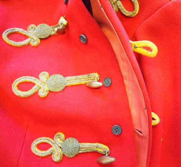 4.1.) Uniformen / Kopfbedeckungen Österreich: Attila für Husaren Unteroffiziere - Rot / Gold. - Image 5 of 5