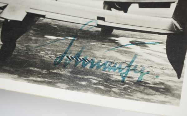 3.3.) Autographen Lent, Helmut.(1918-1944). Kommodore des Nachtjagdgeschwaders 3, 110 Luftsiege, - Image 3 of 4