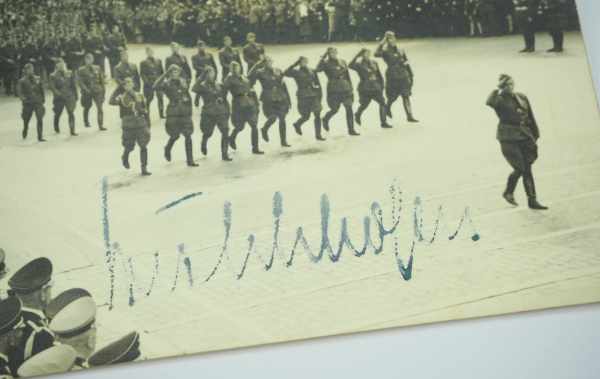 3.3.) Autographen Richthofen, Wolfram Freiherr von.(1895-1945). Generalfeldmarschall der Luftwaffe - Image 2 of 3