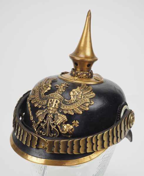 4.1.) Uniformen / Kopfbedeckungen Preussen: Pickelhaube für Offiziere der Infanterie.Lederkorpus,