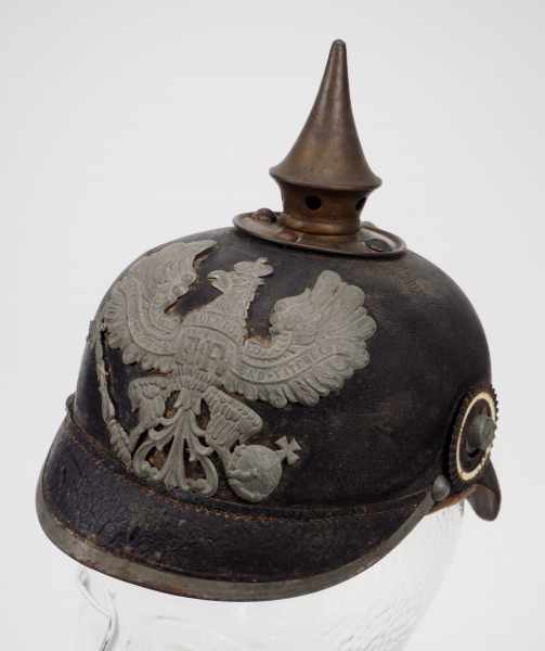 4.1.) Uniformen / Kopfbedeckungen Preussen: Pickelhaube für Mannschaften der Infanterie, Feldgrau.