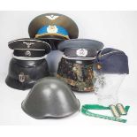 4.1.) Uniformen / Kopfbedeckungen Sammlung Kopfbedeckungen.Diverse, Originale und Kopien. U.a. DDR-