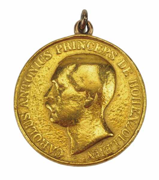 1.1.) Kaiserreich (bis 1933) Hohenzollern: Kleine Goldene Bene Merenti Medaille.Gold, stärker