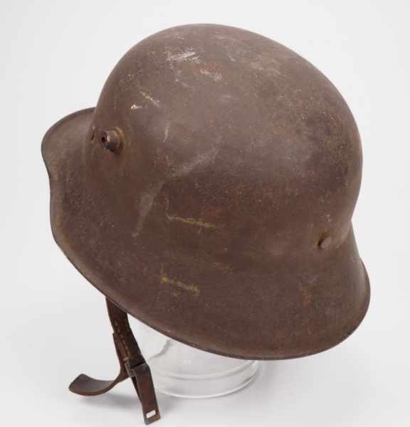 4.1.) Uniformen / Kopfbedeckungen Stahlhelm M18.Glocke gepunzt B.H.62, mit Innenfutter und - Image 2 of 4